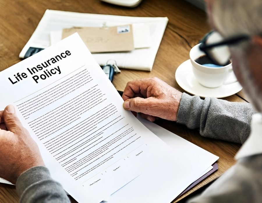 businessman-using-vcx-Picsart-AiImageEnhancer (1)